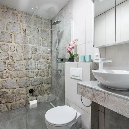 Ferienhaus Dovecote With Private Sauna, Jacuzzi & Gym