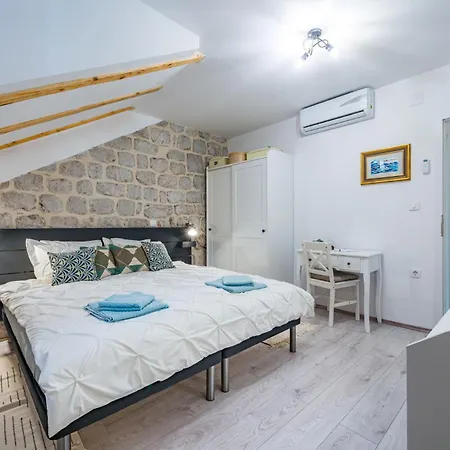 Ferienhaus Dovecote With Private Sauna, Jacuzzi & Gym Ston