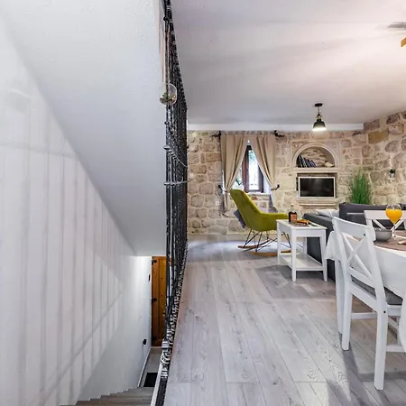 Dovecote With Private Sauna, Jacuzzi & Gym * Ston