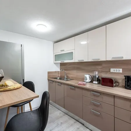 Dovecote With Private Sauna, Jacuzzi & Gym