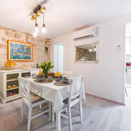 Dovecote With Private Sauna, Jacuzzi & Gym *