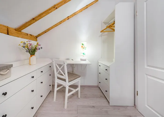 Dovecote With Private Sauna, Jacuzzi & Gym Nyaraló