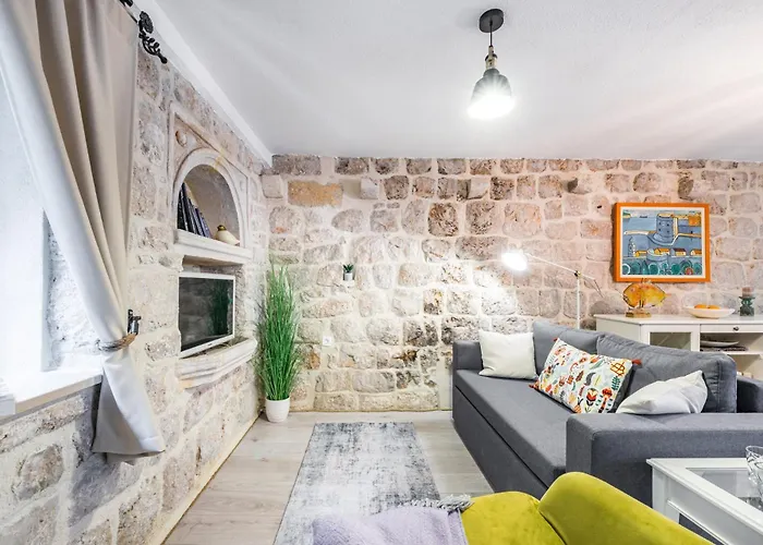 Dovecote With Private Sauna, Jacuzzi & Gym Nyaraló *