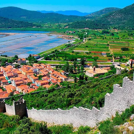 Dovecote With Private Sauna, Jacuzzi & Gym Σπίτι διακοπών