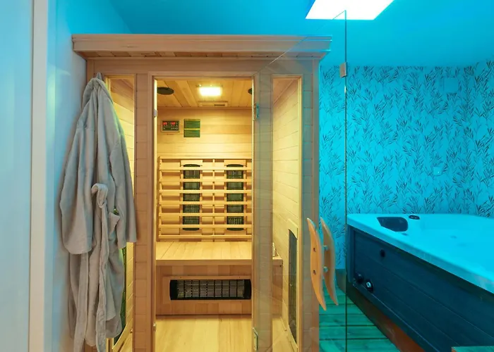 Dovecote With Private Sauna, Jacuzzi & Gym