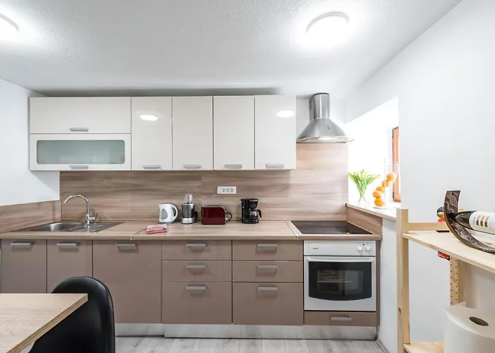 Dovecote With Private Sauna, Jacuzzi & Gym *